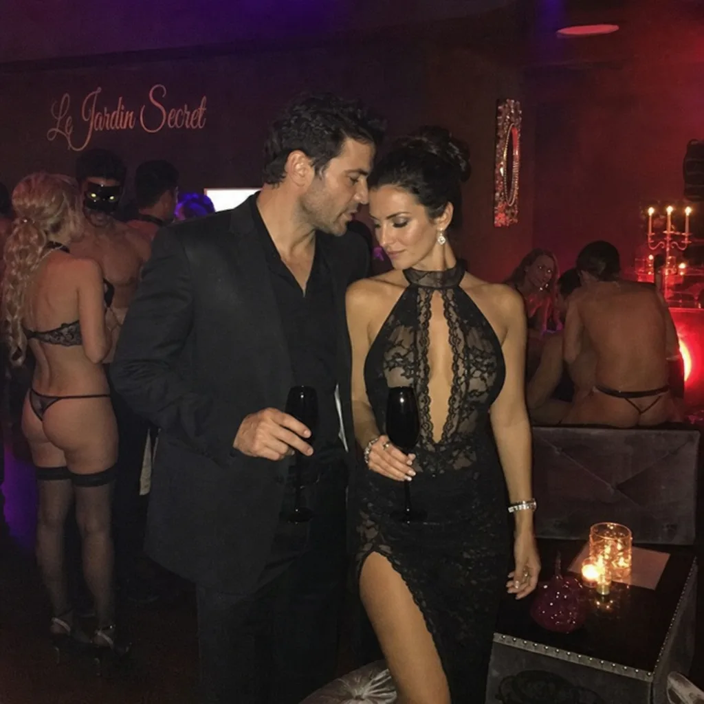Dress code élégant en club libertin